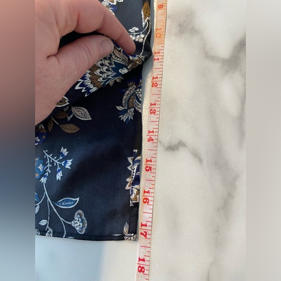 RW&Co. Top, high neck halter top ladies size medium. - Picture 14 of 16